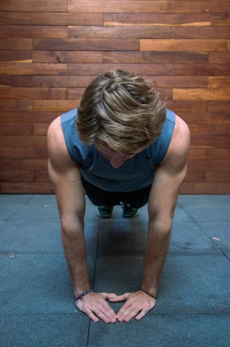 Rutina de push ups para fortalecer tus brazos