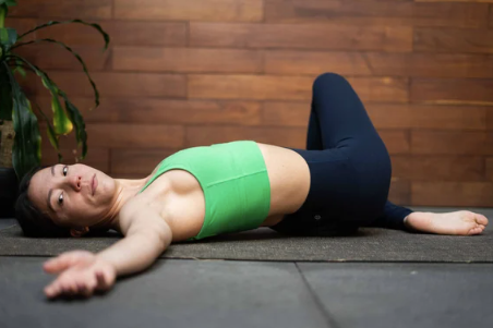 Posturas de yoga para fortalecer la espalda