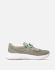 Tenis en piel ante con picado en color verde