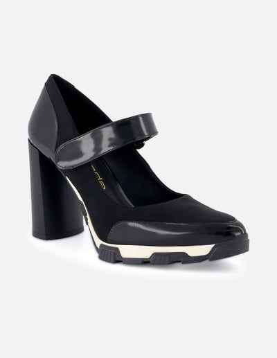 Zapatilla tipo mercedes de lycra para mujer en color negro con pulsera