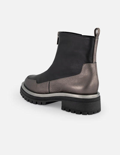 Botines color negro de piel para mujer con piel metalizada plateada