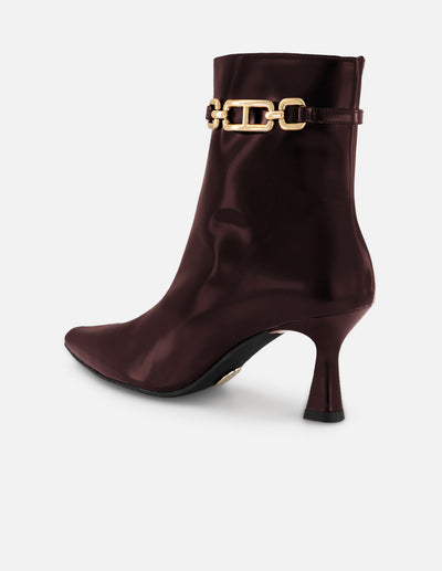 Botines vino piel vegana para mujer con cinta al tono