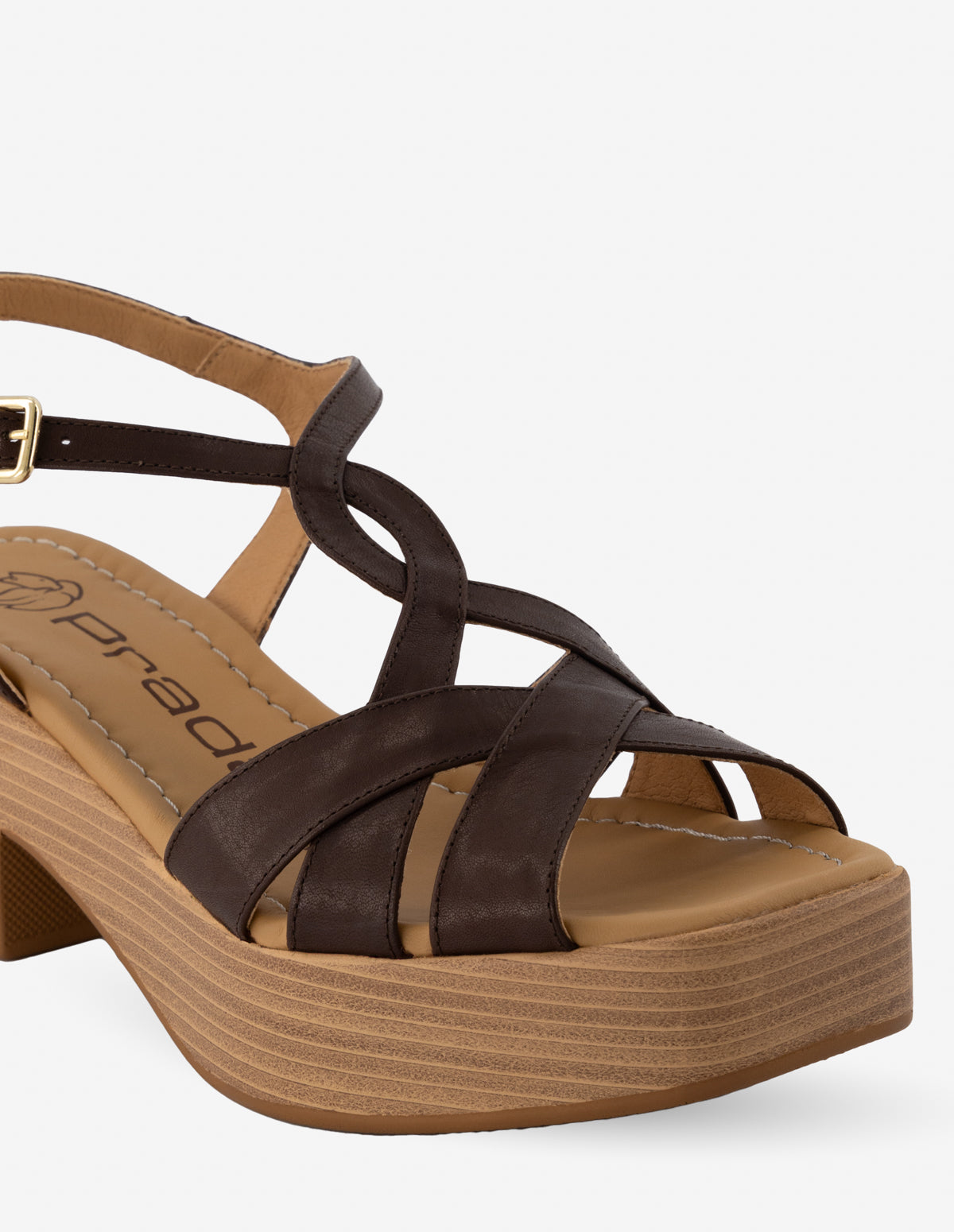 Sandalia de piel napa en color marrón con plataforma media para mujer