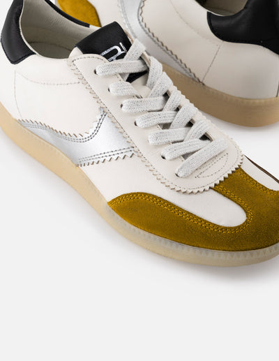 Tenis multicolor de ante para mujer con piel metalizada