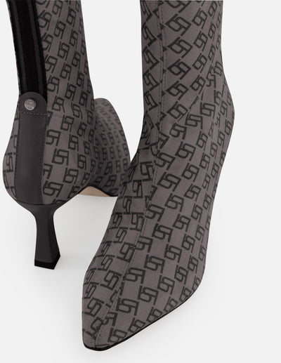 Botines gris lycra de mujer estampado Pd y botón león