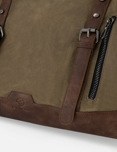 Maleta en textil color kaki con detalles en piel color marrón para hombre