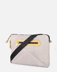 Porta laptop bandolera en nylon capitonado color beige