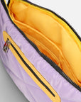 Porta laptop bandolera en nylon capitonado color lila