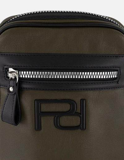 Bandolera verde piel vegana para hombre con bolsillos con cierre