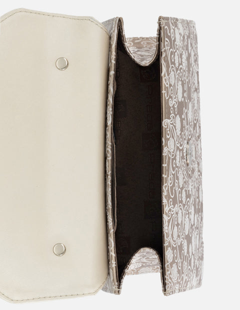 Satchel de piel  para mujer color dorado y acabados metalizados