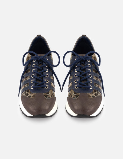 Tenis gris textil de mujer combinación de materiales