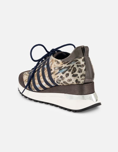 Tenis gris textil de mujer combinación de materiales