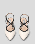 Zapatilla en piel y pulsera cruzada bicolor