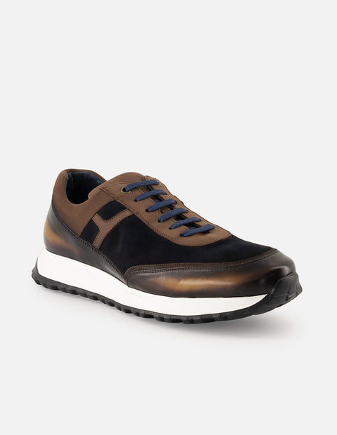 Tenis azul de piel y ante para hombre con acabado sombreado