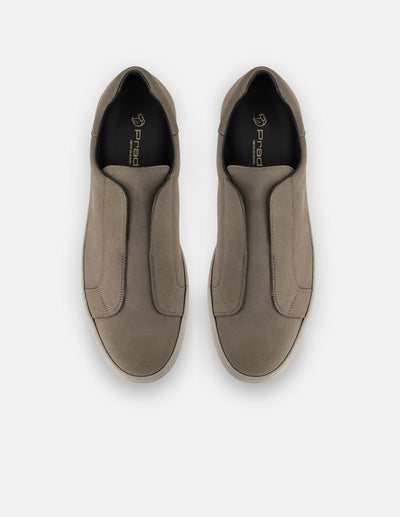 Tenis verde de nobuck para hombre sin cordones