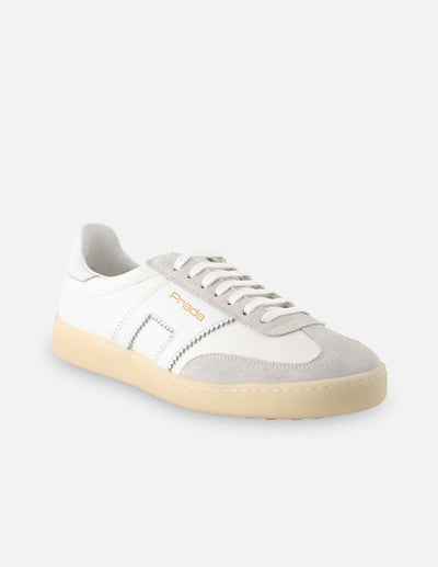 Tenis en piel napa color blanco con detalles en piel ante para hombre