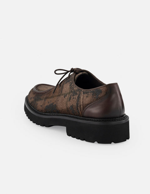 Wallabee beige textil para hombre con combinación de materiales