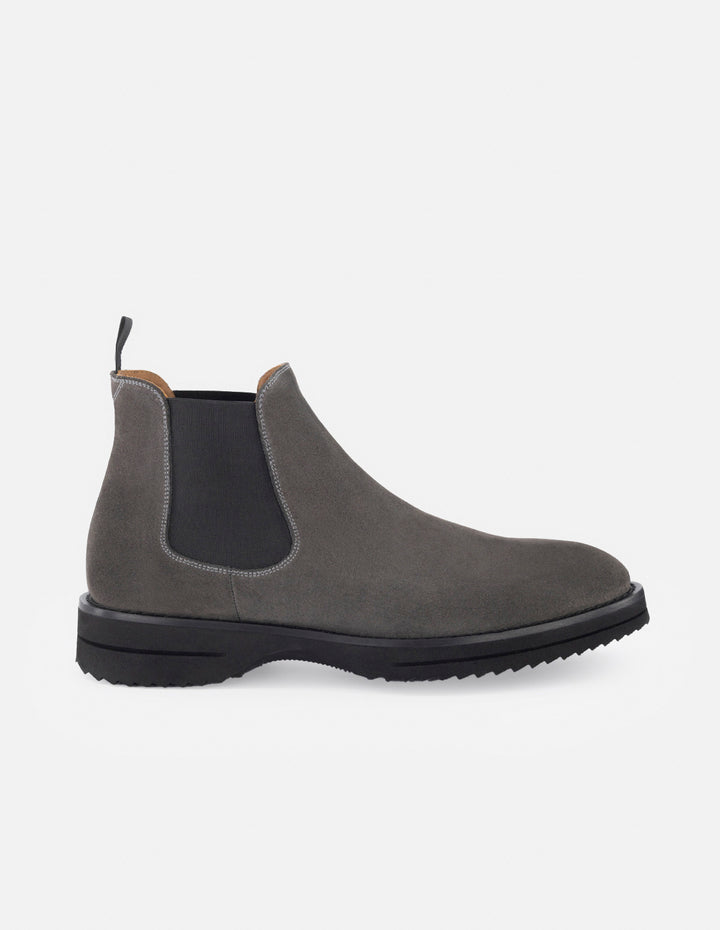 Botin Chelsea en ante color gris para hombre.