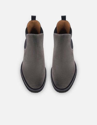 Botin Chelsea en ante color gris para hombre.