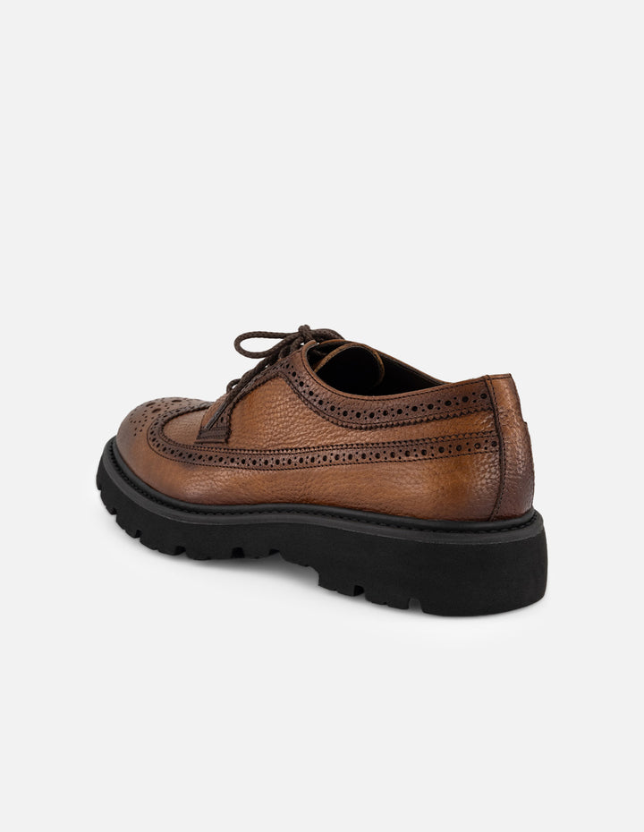 Zapato Blucher color cuero de piel para hombre con picado María