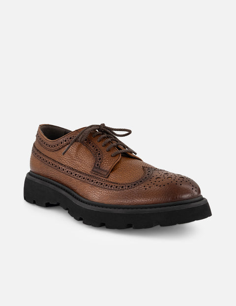 Zapato Blucher color cuero de piel para hombre con picado María