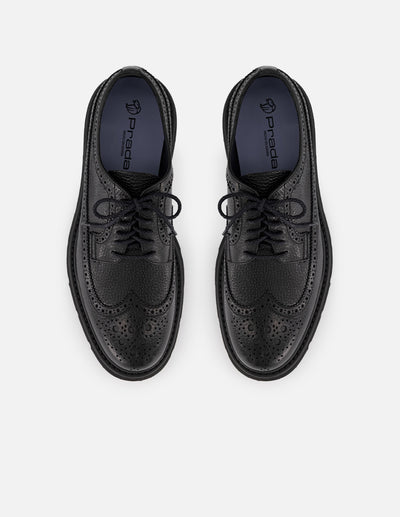 Zapato Blucher negro de piel para hombre con picado María