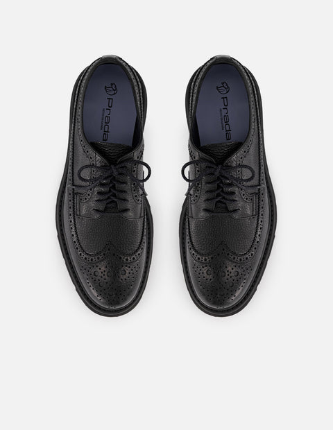 Zapato Blucher negro de piel para hombre con picado María