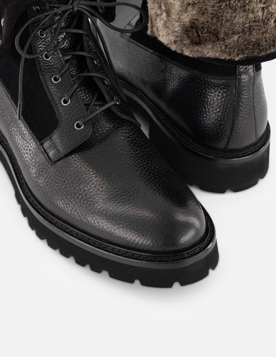 Botines negros para hombre con acabado tipo sherpa