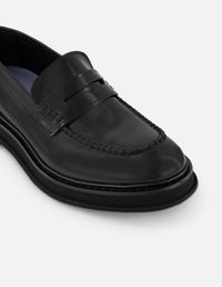 Mocasines negros de piel florantic para hombre con detalle en el empeine