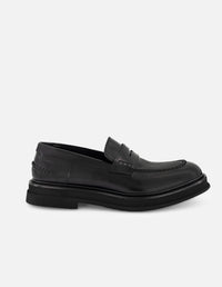 Mocasines negros de piel florantic para hombre con detalle en el empeine