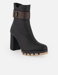 Botines negro piel para mujer con placa lateral