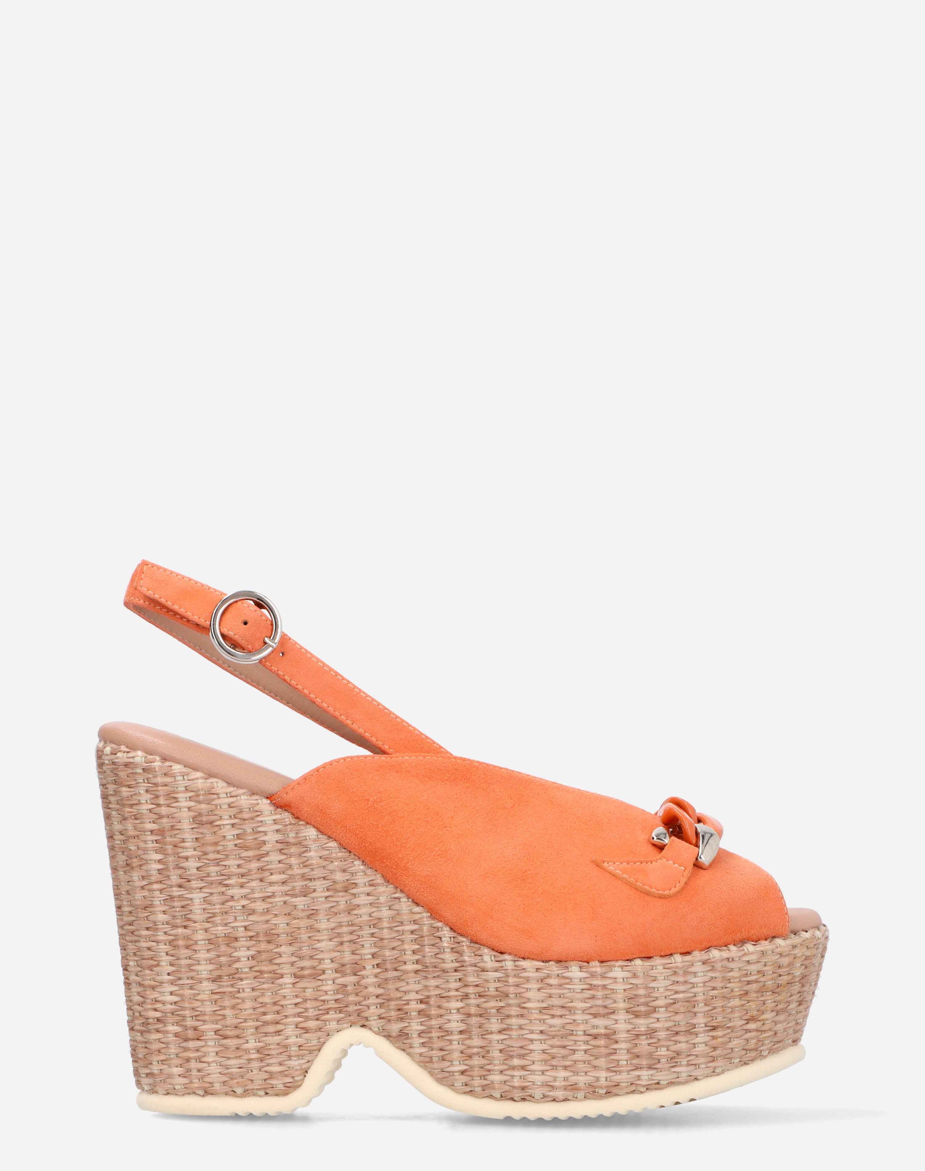 Sandalia peep toe con plataforma en ante color naranja