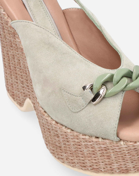 Sandalia peep toe con plataforma en ante color verde