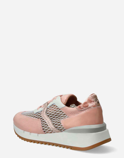 Tenis en piel con rejilla color nude