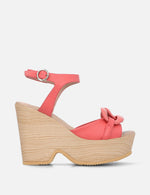 Sandalia de plataforma en piel color coral