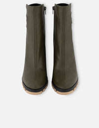 Botín de piel en color verde para mujer con grabado Pd