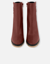 Botín de piel en color rojo para mujer con grabado Pd