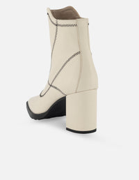 Botín casual de piel color blanco para mujer con detalle Pd