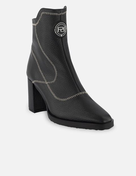 Botín casual de piel color negro para mujer con detalle Pd