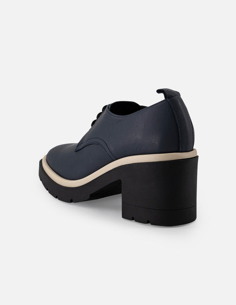 Blucher de piel color azul para mujer con cordones