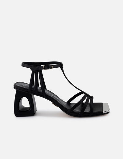 Sandalias de piel para mujer color negro con diseño de tiras