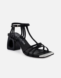 Sandalias de piel para mujer color negro con diseño de tiras