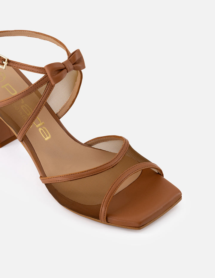 Sandalias de rejilla para mujer color cuero con detalles piel