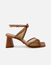 Sandalias de rejilla para mujer color cuero con detalles piel