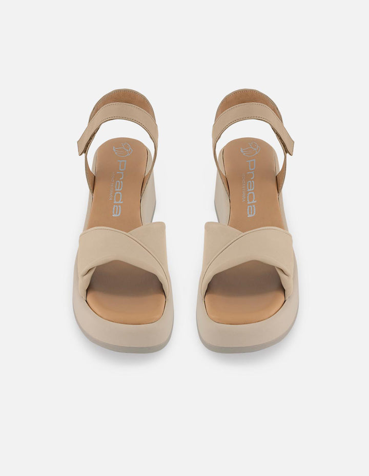 Sandalias blancas en piel para mujer con plantilla ultra cómoda