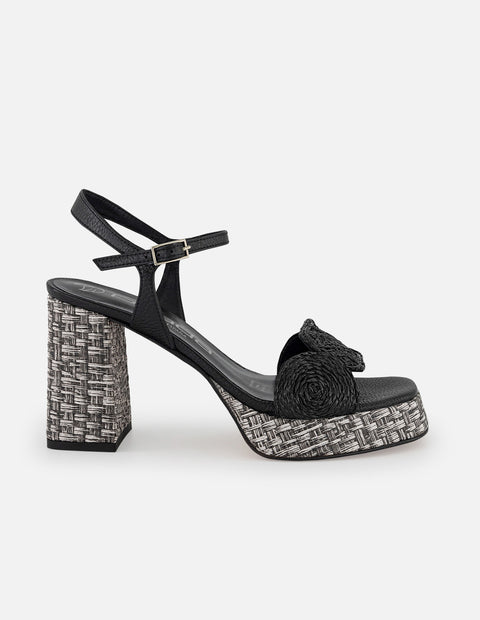 Sandalias negras en rafia para mujer con plataforma y grabado tipo canasta