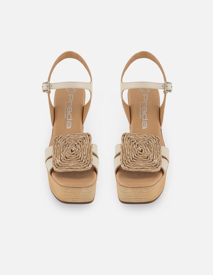 Sandalias beige en piel para mujer con adorno en yute