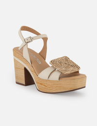 Sandalias beige en piel para mujer con adorno en yute