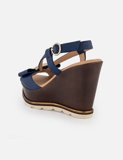 Sandalias azul piel para mujer con tiras delgadas