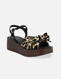 Sandalias animal print piel textil para mujer con pliegues